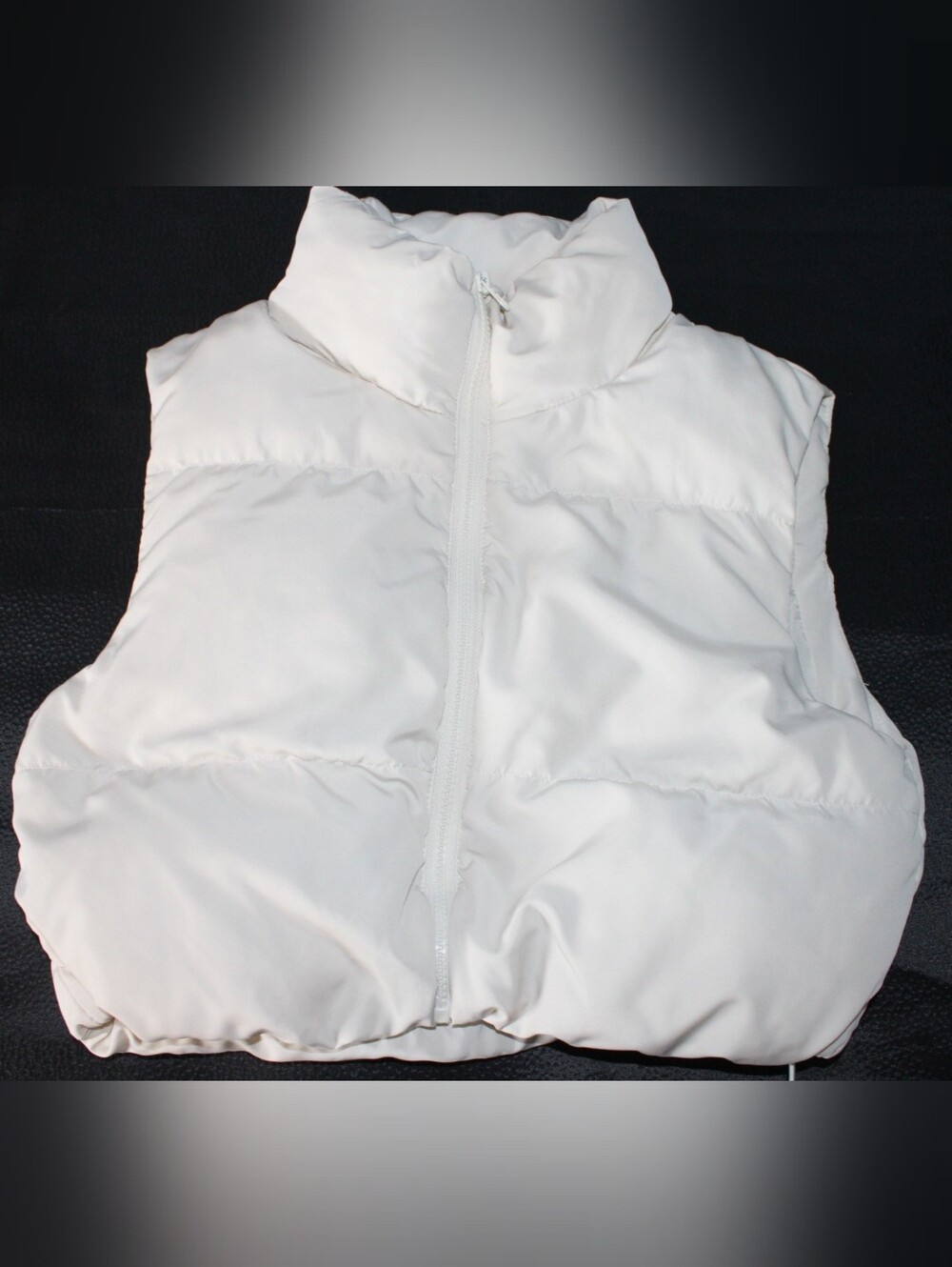 Dazy Cream Cropped Puffer Vest Size Small